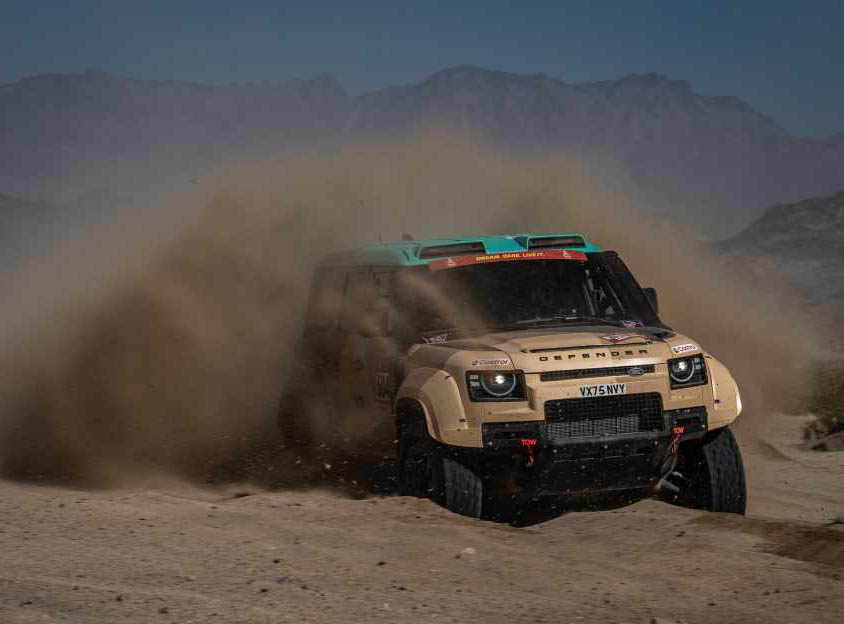 Land Rover blåser upp sin Dakarseger